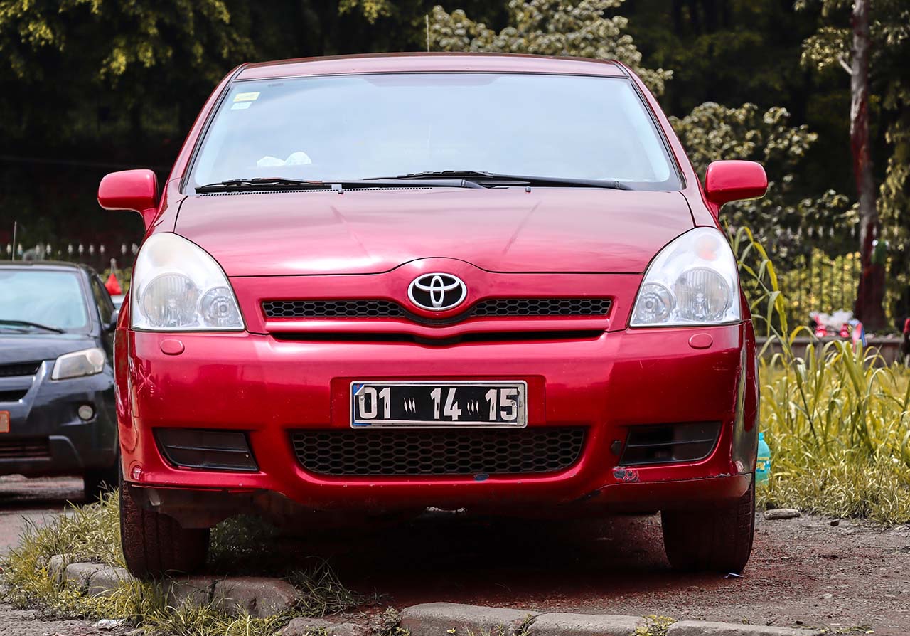 TOYOTA VERSO photo 2